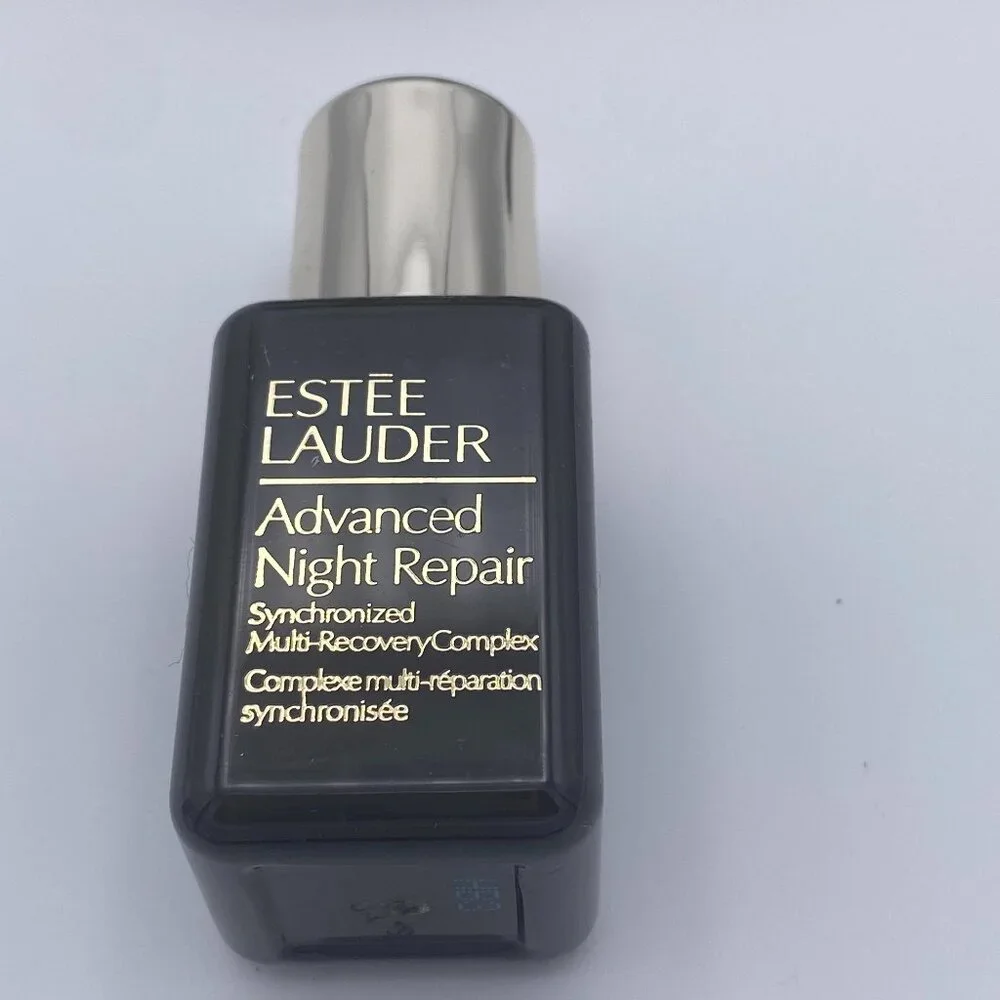 Estee Lauder Beauty Set-Floral Pouch,Skincare,Lip Balm,Lipstick&Mascara-8pc-NEW - Picture 9 of 16